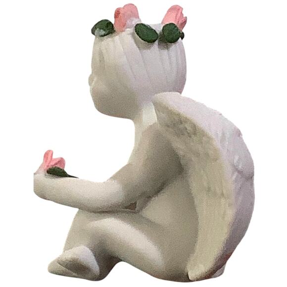Vintage Porcelain Baby and Roses Cherub, 2-1/2"W x 2-1/2"H  x 1-3/4"D, NIB - Picture 3 of 6